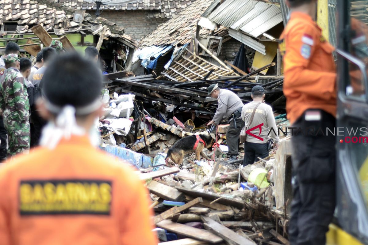 K9 Polda Sulsel temukan bau korban longsor