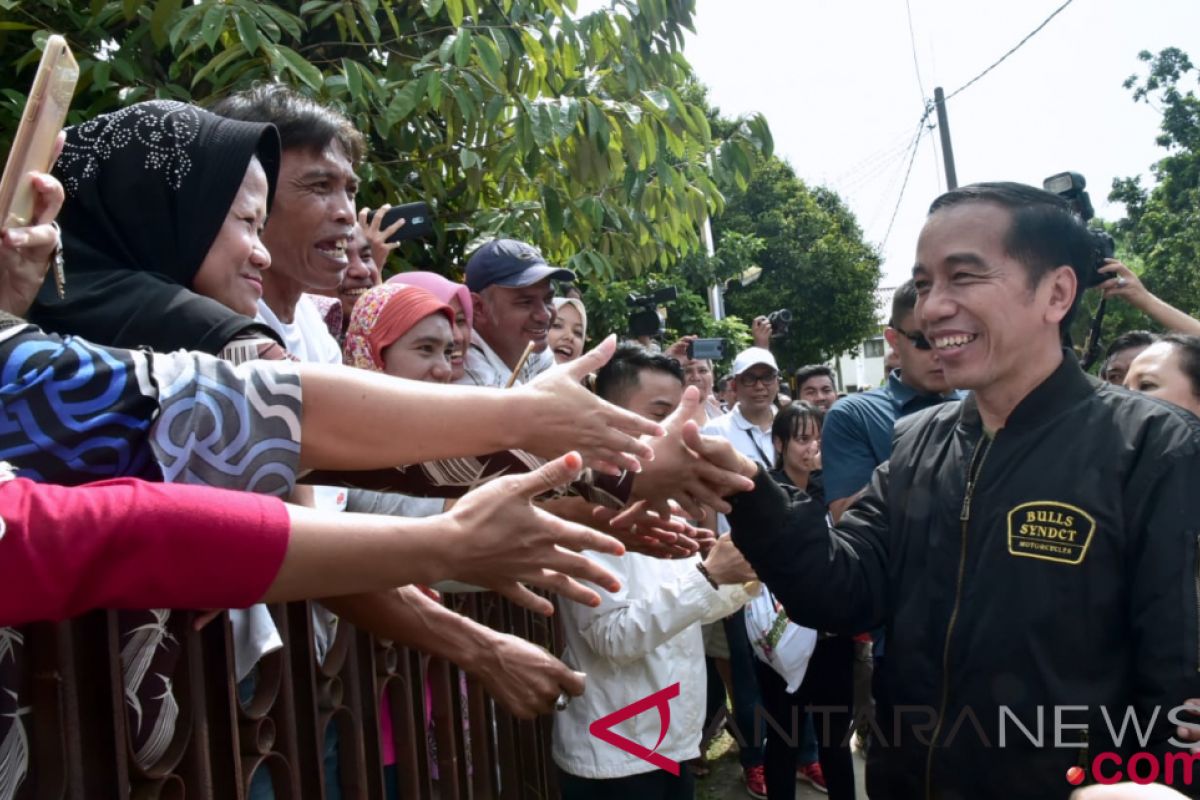 Jokowi: pembiayaan usaha mikro akan ditingkatkan