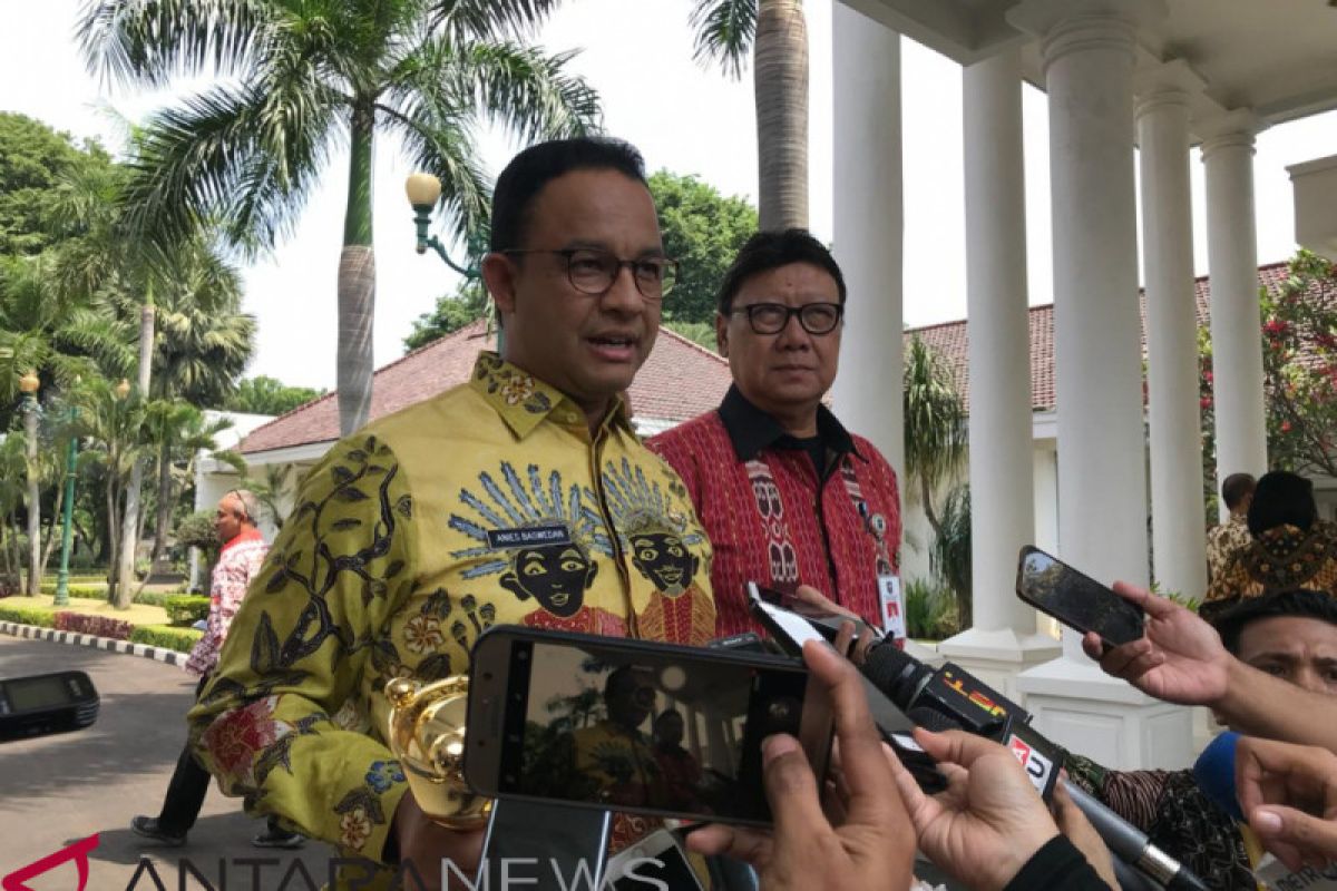 Soal  acungkan "dua jari", Anies : Pokoknya kami taat aturan