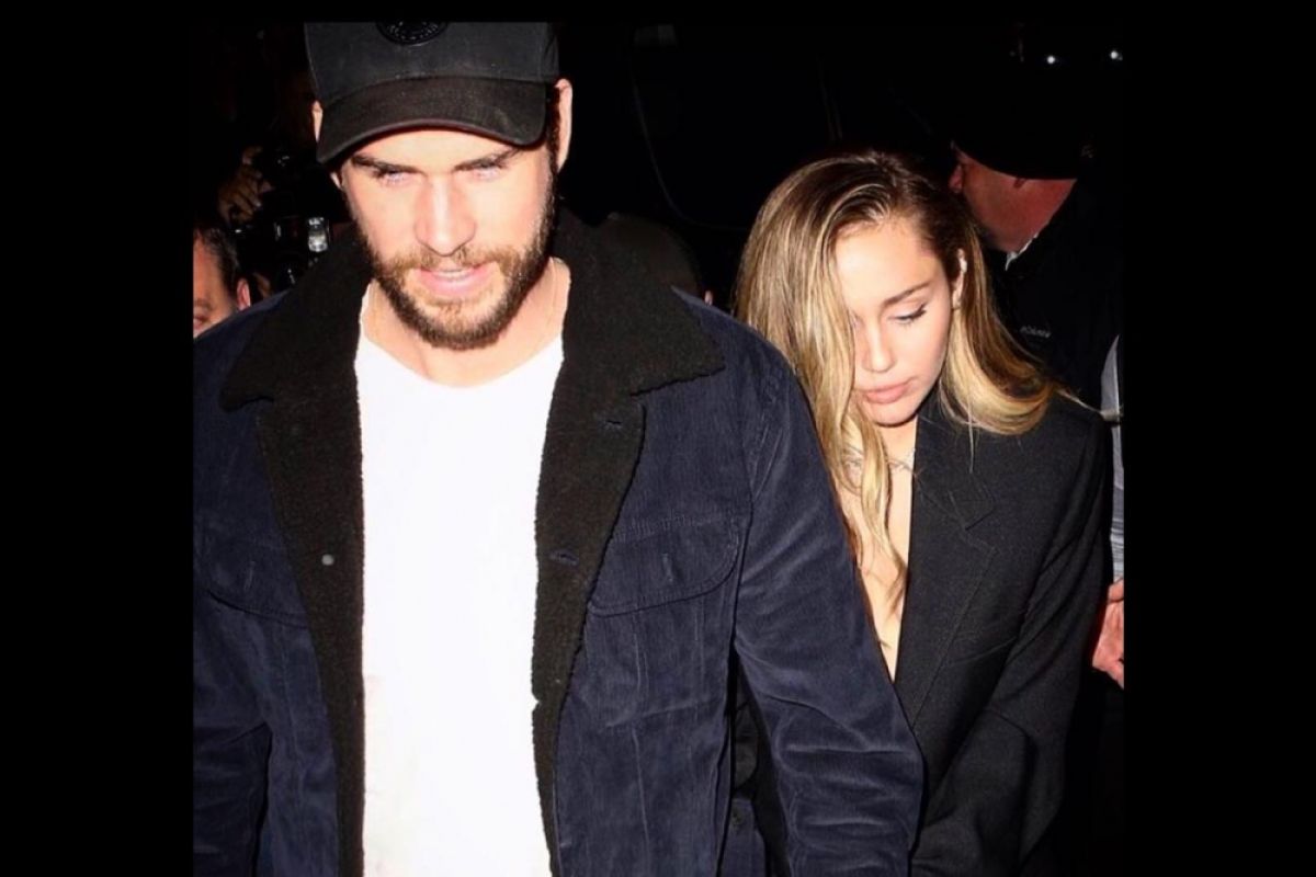 Liam Hemsworth ke bar, Miley Cyrus ditemani Kaitlynn Carter