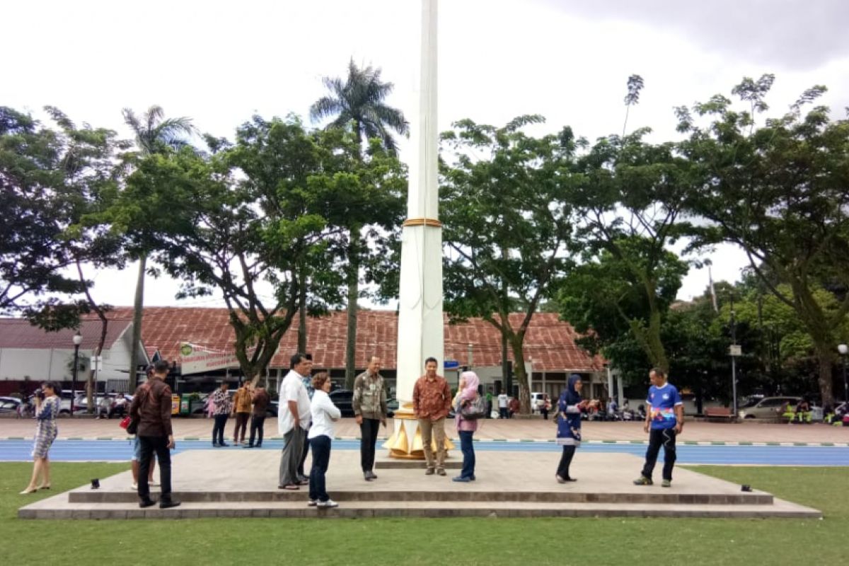 Doa bersama tahun baru dipusatkan di Lapangan Sempur