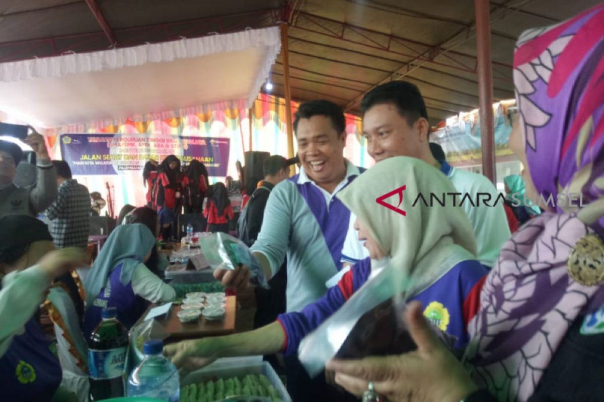 Bina Sriwijaya gelar bazar kewirausahaan