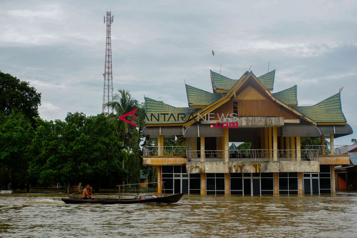 Banjir di Sumbar berdampak ke Riau