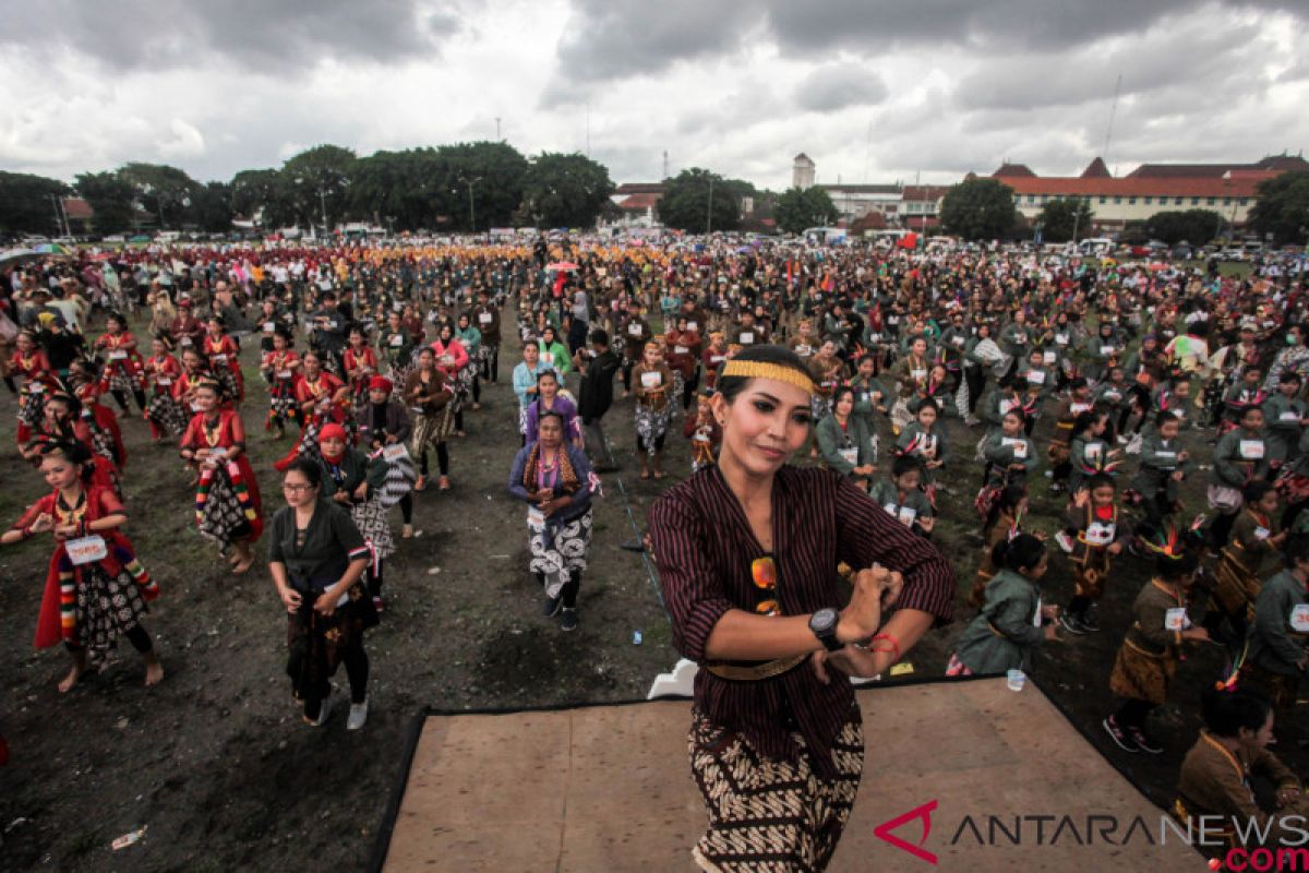 5.000 penari tampil dalam Tarian Nusantara Harmoni di Prambanan