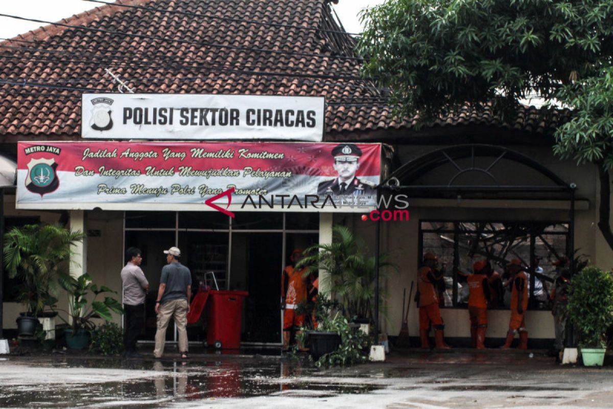 Polisi bentuk tim selidiki penyerangan Polsek Ciracas