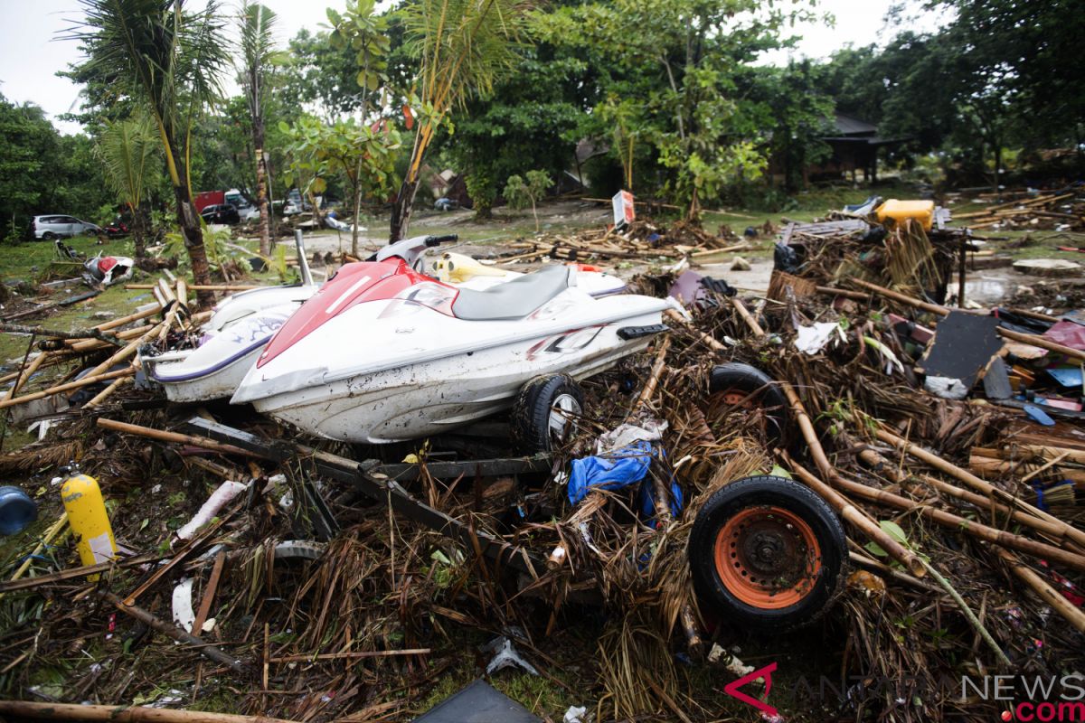 Pengelola Tanjung Lesung mulai bersihkan puing akibat tsunami Selat Sunda