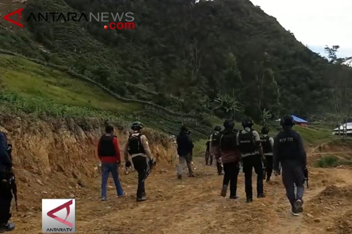 Aparat keamanan dikerahkan evakuasi korban KKB