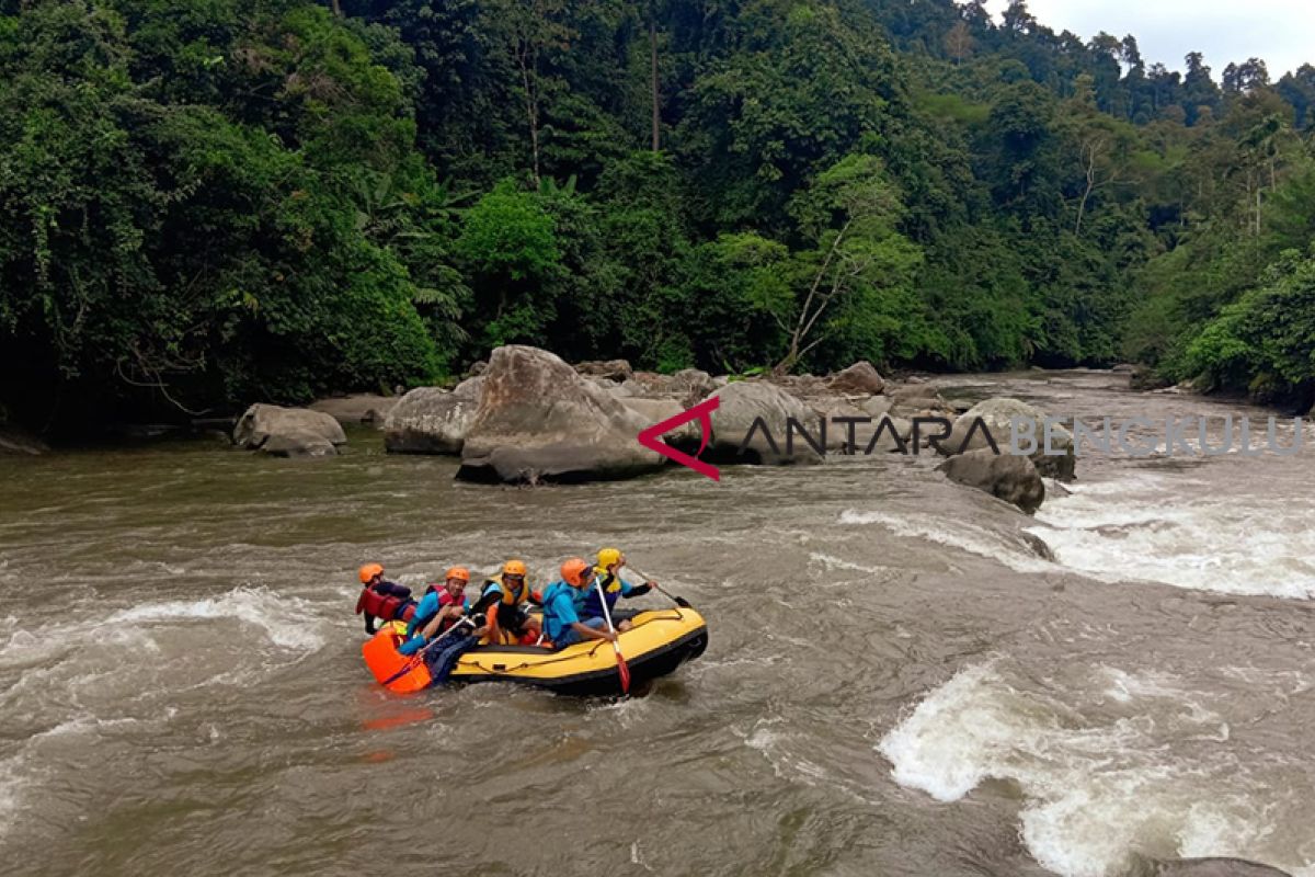 Bengkulu Selatan sertifikasi 20 pemandu arung jeram