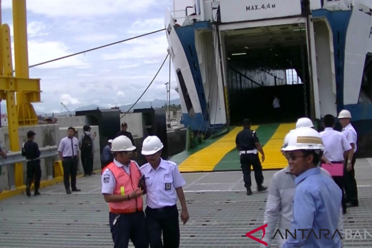 Angkutan Libur Natal di Merak