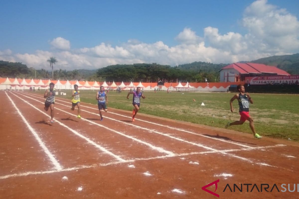 Kota Kendari unggul perolehan medali emas cabang atletik