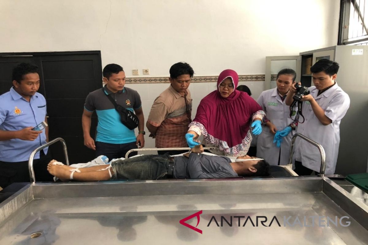 Pengendara ojek daring tewas di pinggir jalan diduga akibat racun