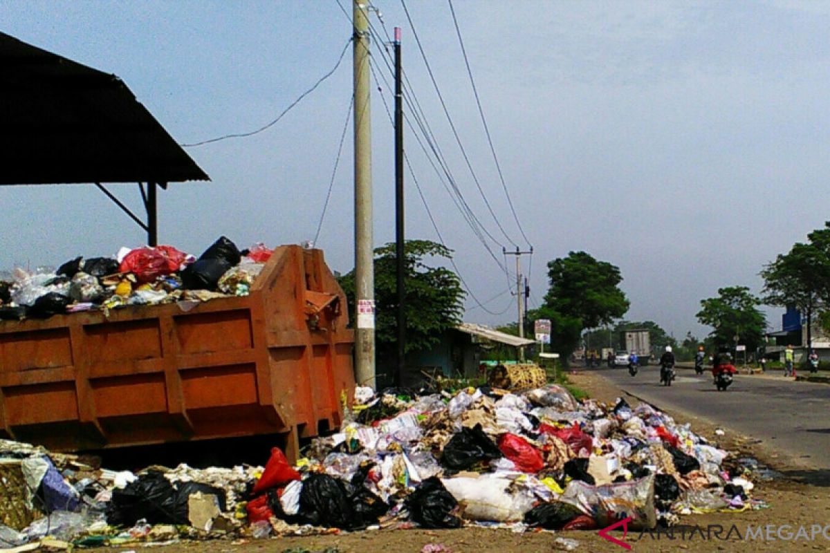 Pemkot Depok dapat bantuan mesin penghancur sampah