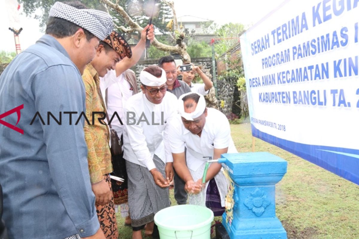 Bupati Bangli resmikan sanitasi air bersih di Desa Awan