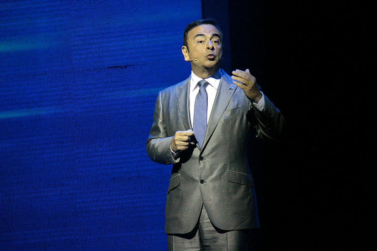 Apa yang terjadi pada persidangan pertama Carlos Ghosn besok?