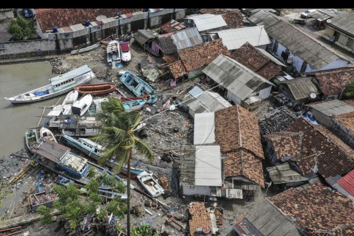 Korban meninggal tsunami di Lampung 75 orang