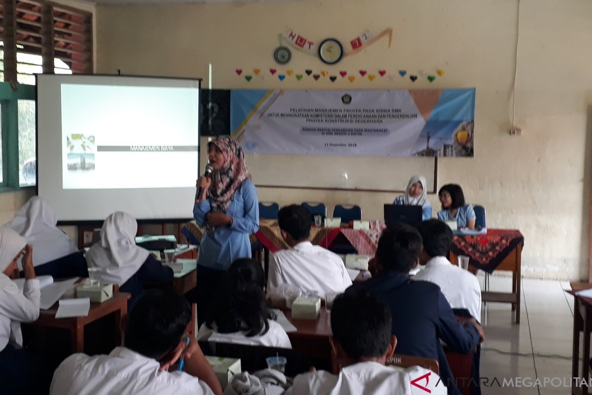 Dosen Universitas Pancasila beri pelatihan siswa SMKN 3 Depok (video)