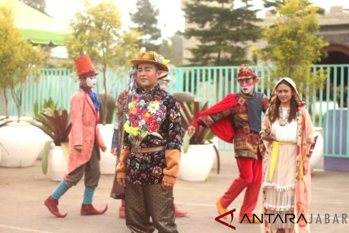 Dongeng masih menjadi daya tarik bagi anak-anak