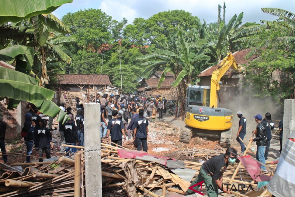 Kericuhan warnai eksekusi lahan Kentingan Solo