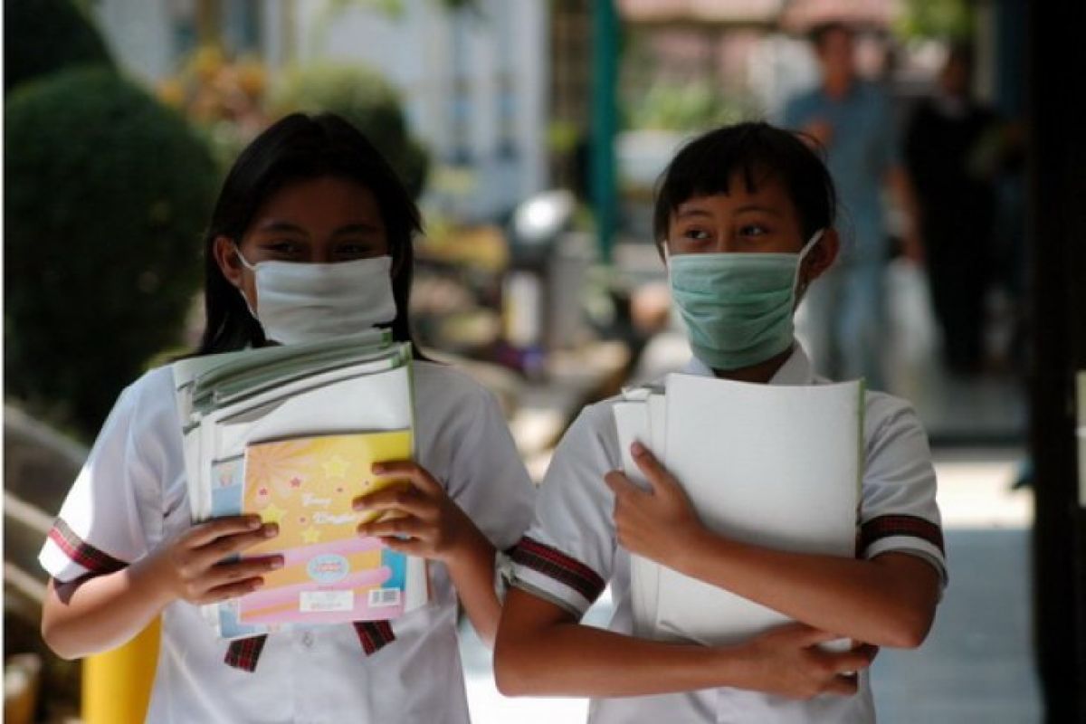 Berada Di Ruangan Ber-AC Bisa Kena Pneumonia?