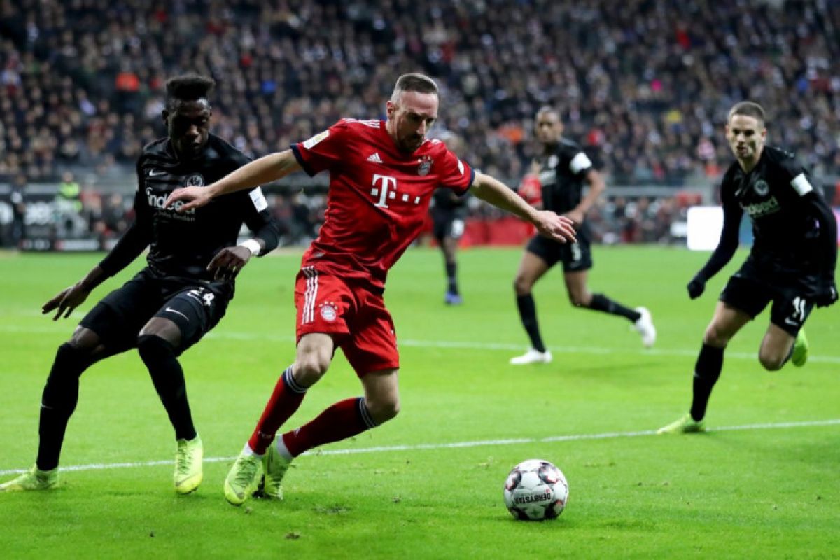 Dwigol Ribery antarkan Muenchen tekuk Frankfurt