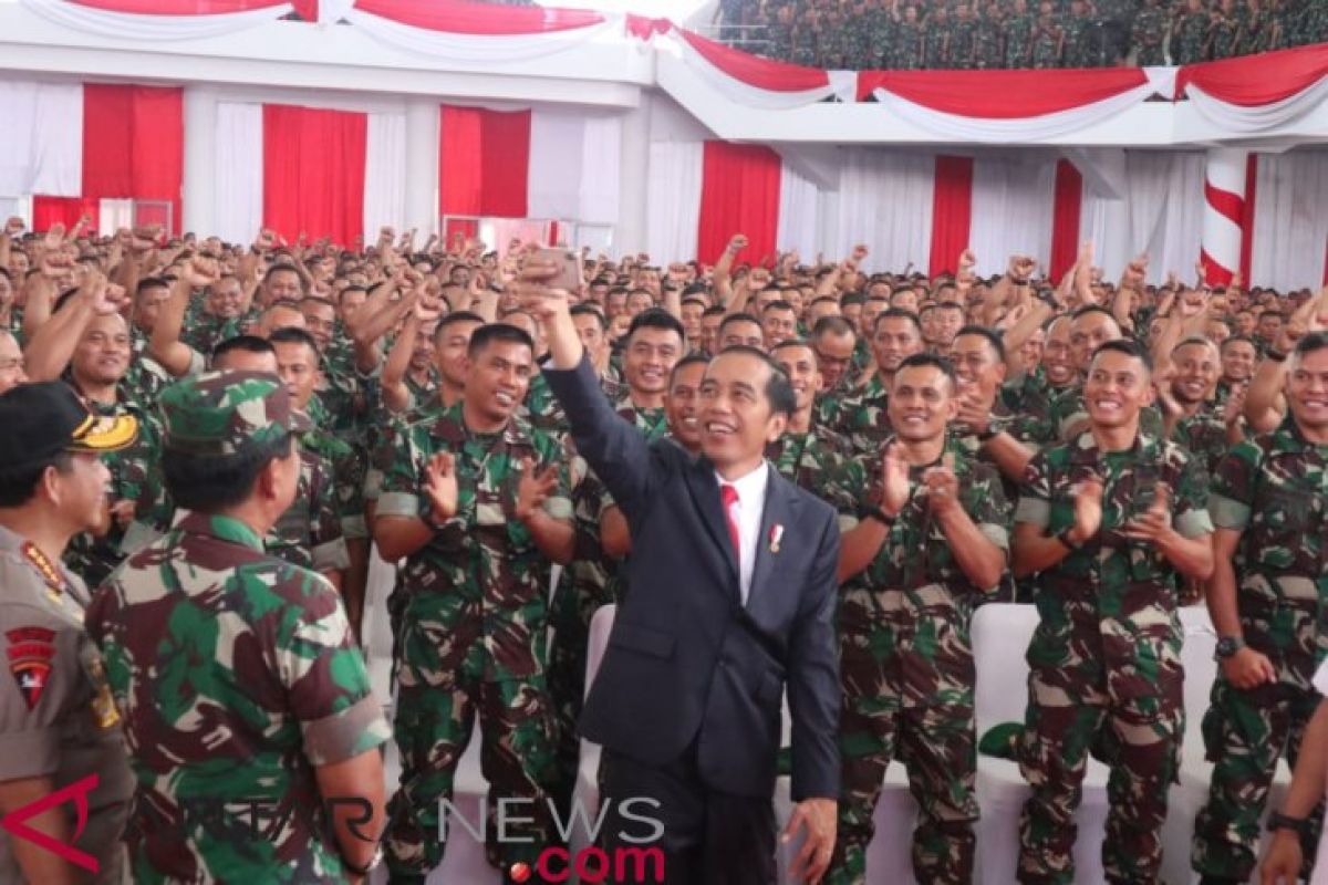 Di Jambi, Presiden Jokowi umumkan kenaikan tunjangan Babinsa