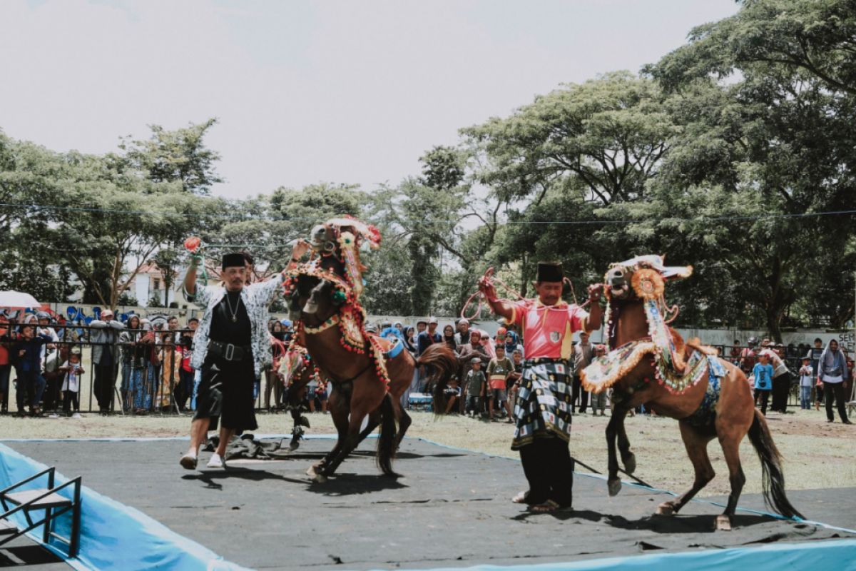 Festival Jharan Kencak Lumajang Diharapkan Jadi Agenda Budaya Nasional