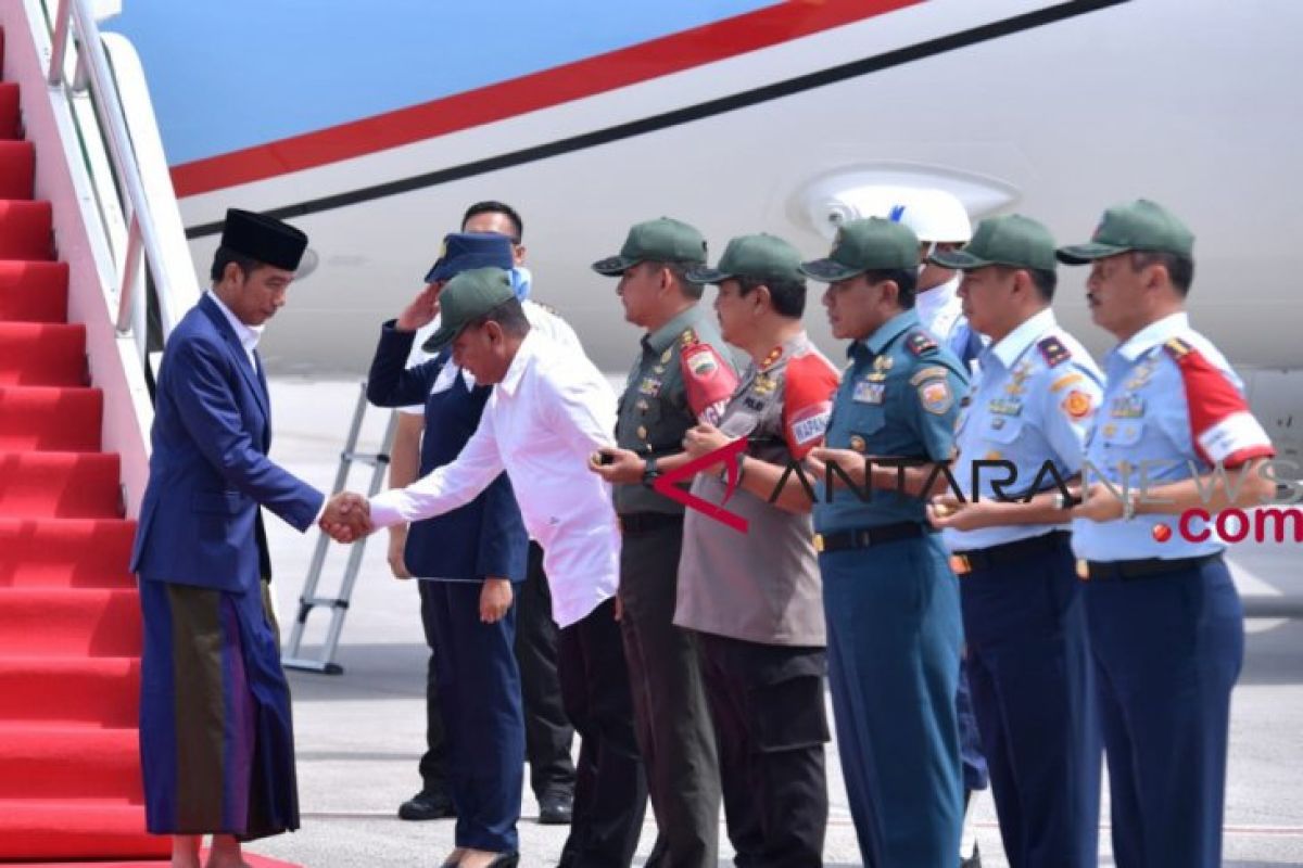 Presiden Jokowi tiba di Deli Serdang dalam rangka kunjungan di Sumatera Utara