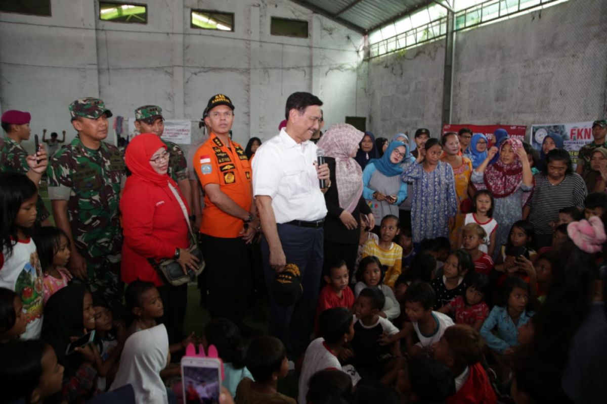 Luhut: Penanganan Korban Tsunami Selat Sunda Bagus