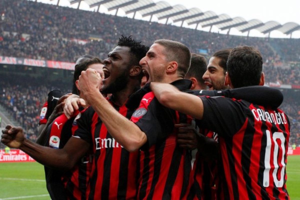 Kalah di kandang Olympiakos buat Milan tersingkir dari Liga Europa