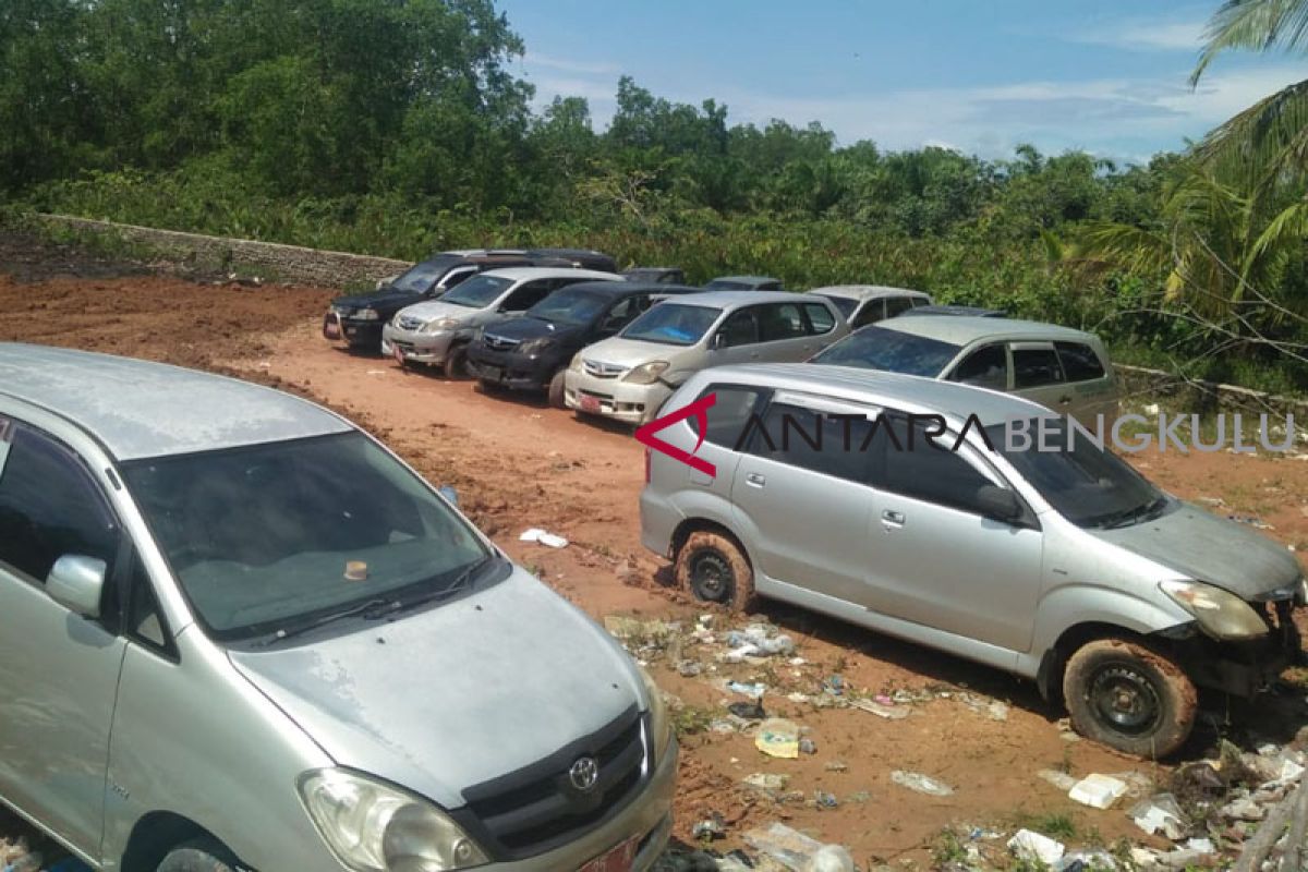 Pemkab Mukomuko lacak keberadaan semua kendaraan dinas