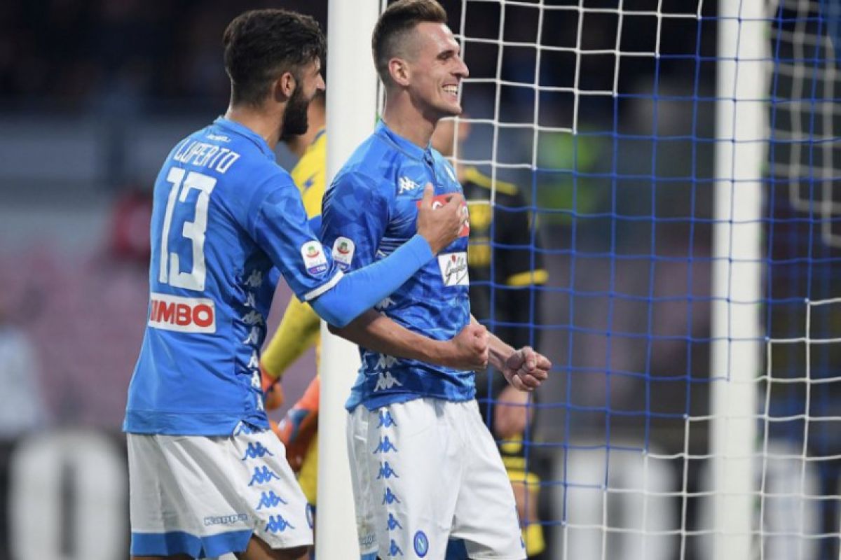 Napoli hancurkan Frosinone 4-0