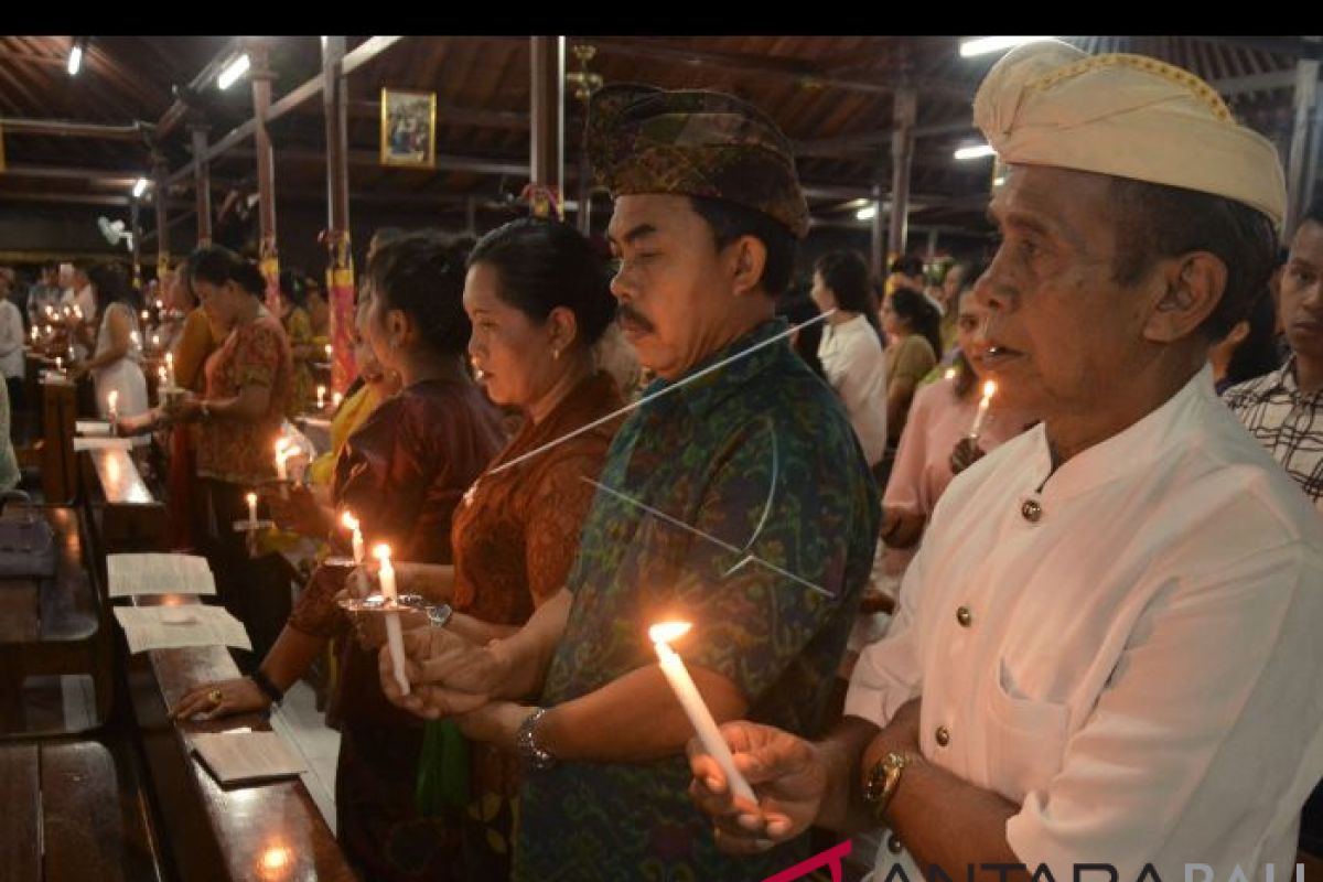 Umat Katolik Badung rayakan Natal bernuansa Bali