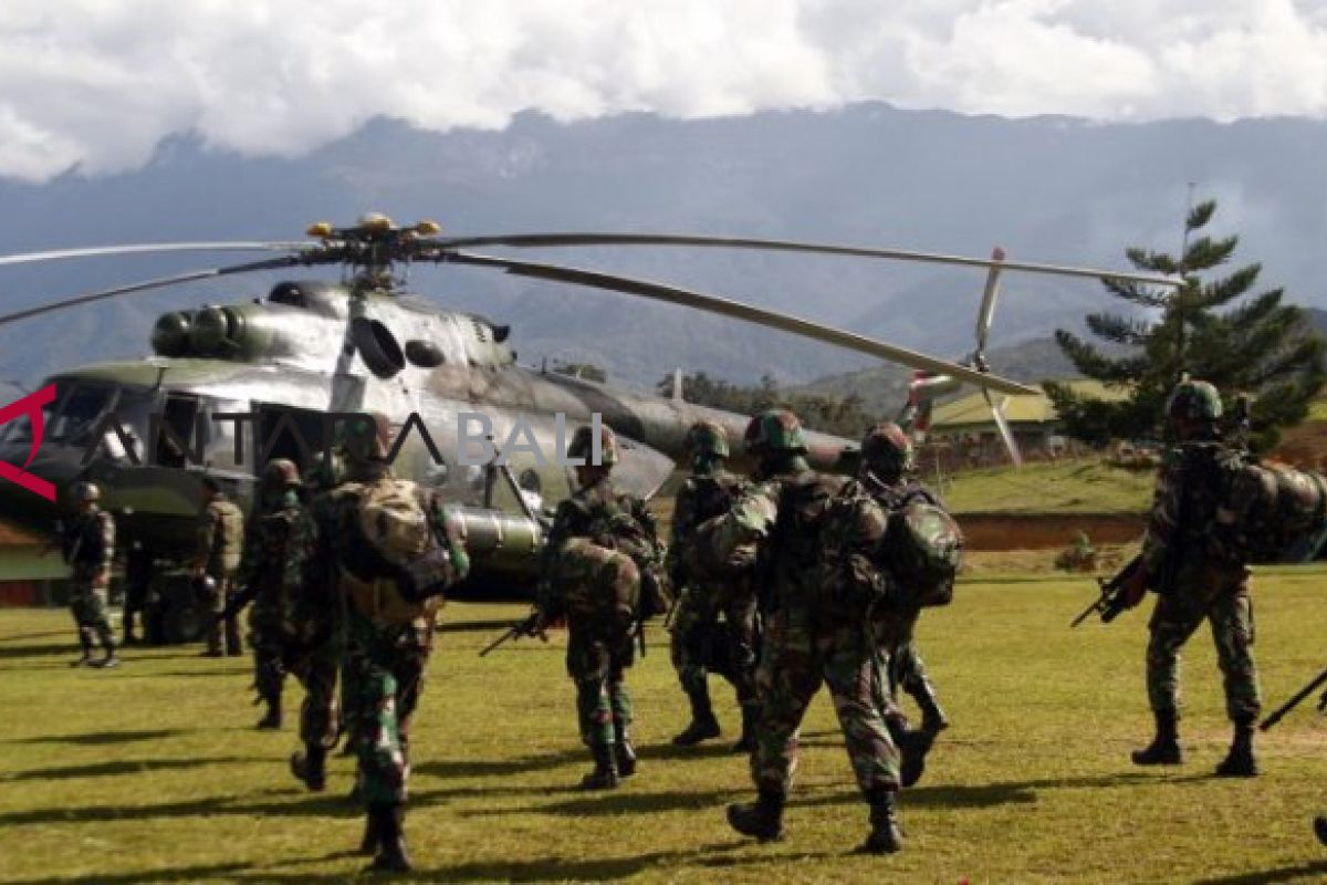 Kelompok kriminal bersenjata Papua tembaki pos TNI-Polri tiap hari