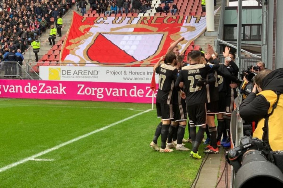 Ajax pecundangi Utrecht 3-1