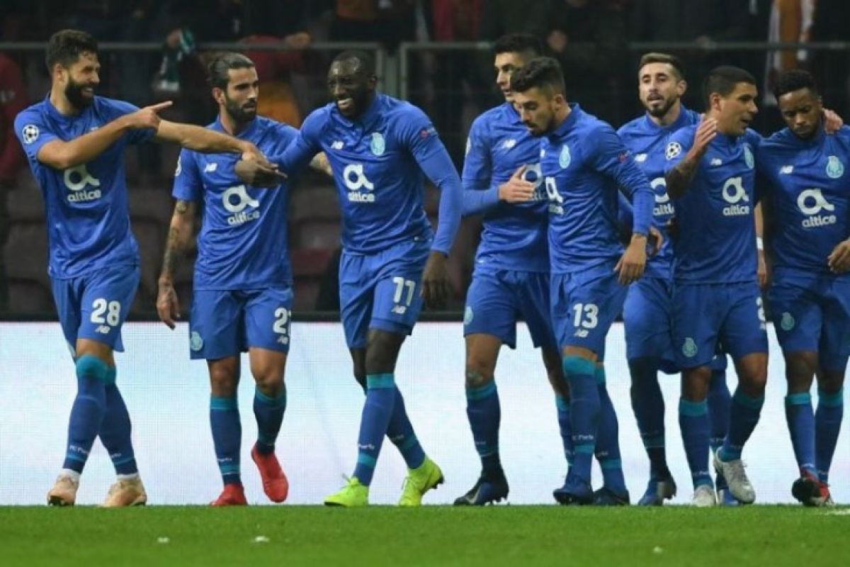 Hasil dan klasemen akhir Grup D, Porto dan Schalke melaju ke babak 16 besar