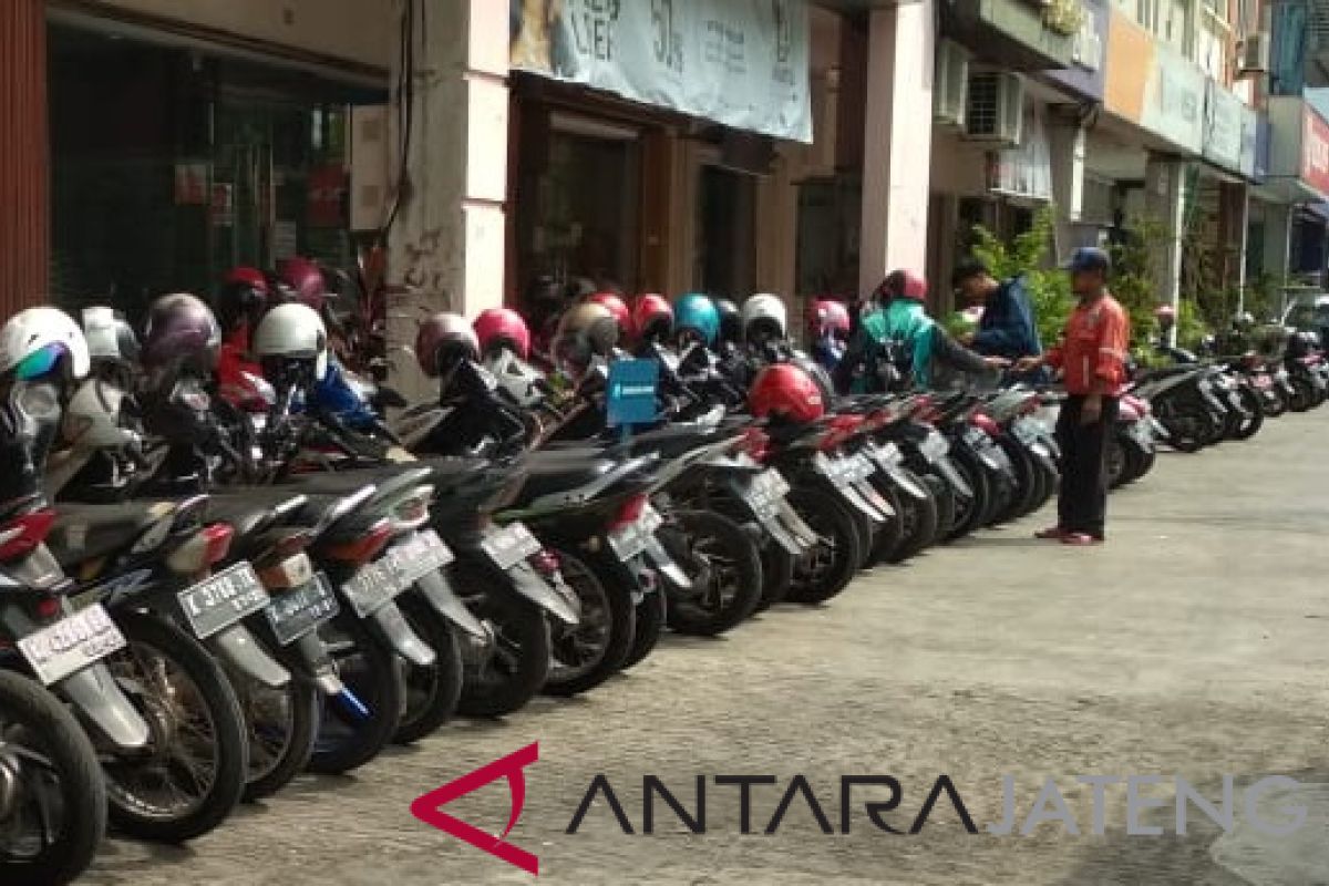 Penerimaan retribusi parkir di Kudus amat rendah