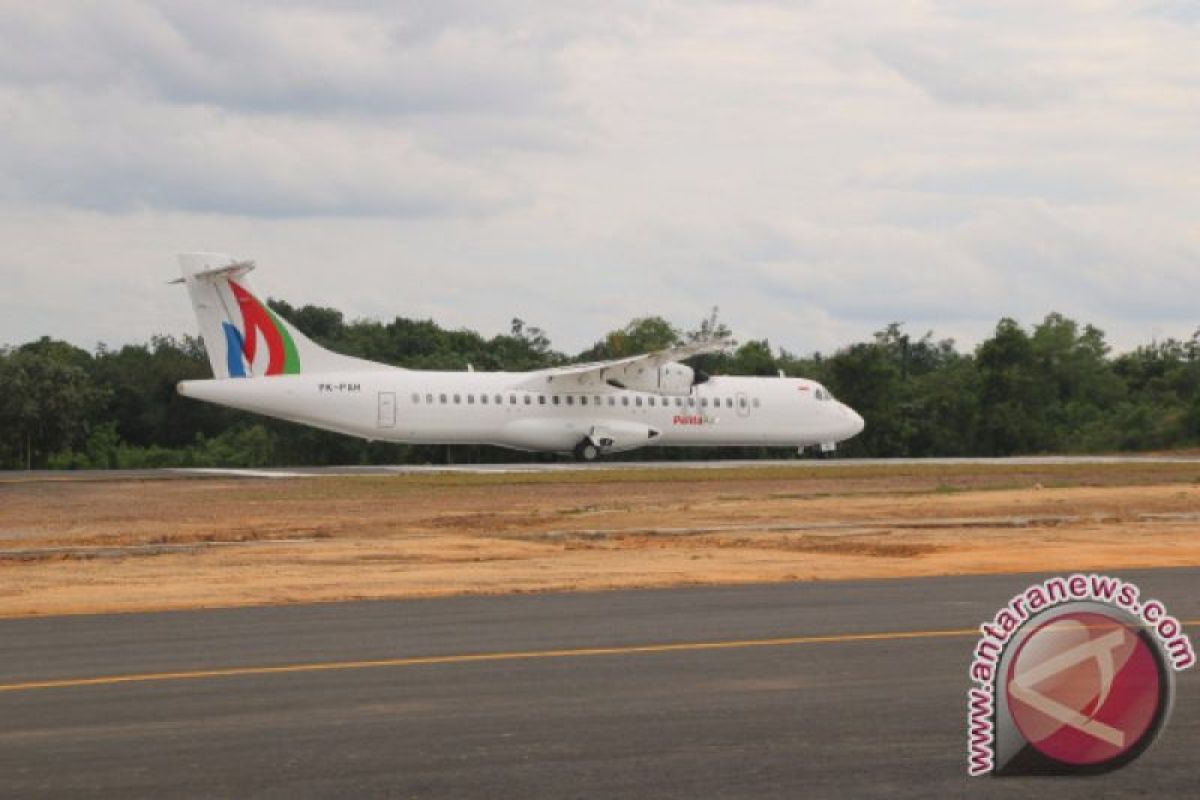 Pesawat Pelita Air menyambar kepala Brigpol Jackson
