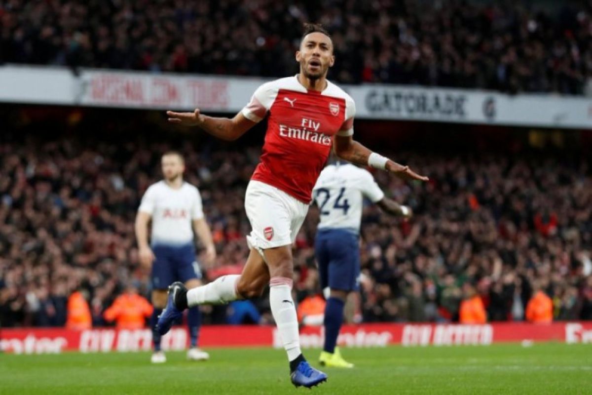 Dwigol Aubameyang antar Arsenal kembali ke jalur kemenangan