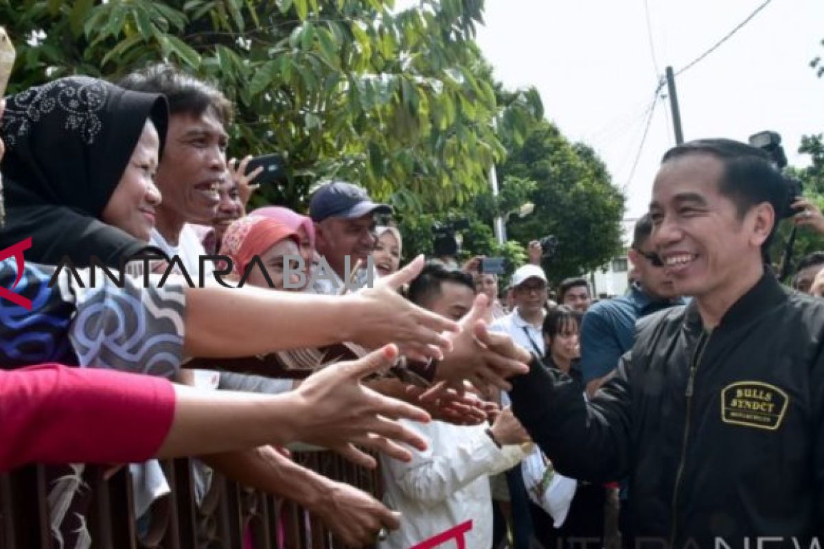 Jokowi: pembiayaan usaha mikro akan ditingkatkan
