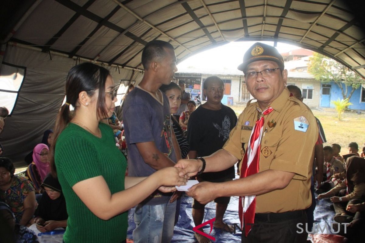 Pramuka Kota Sibolga bantu korban kebakaran