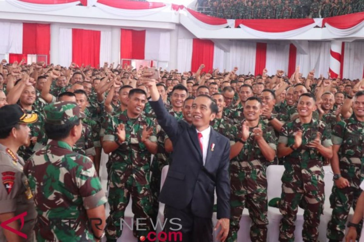 Presiden Jokowi naikkan tunjangan Babinsa