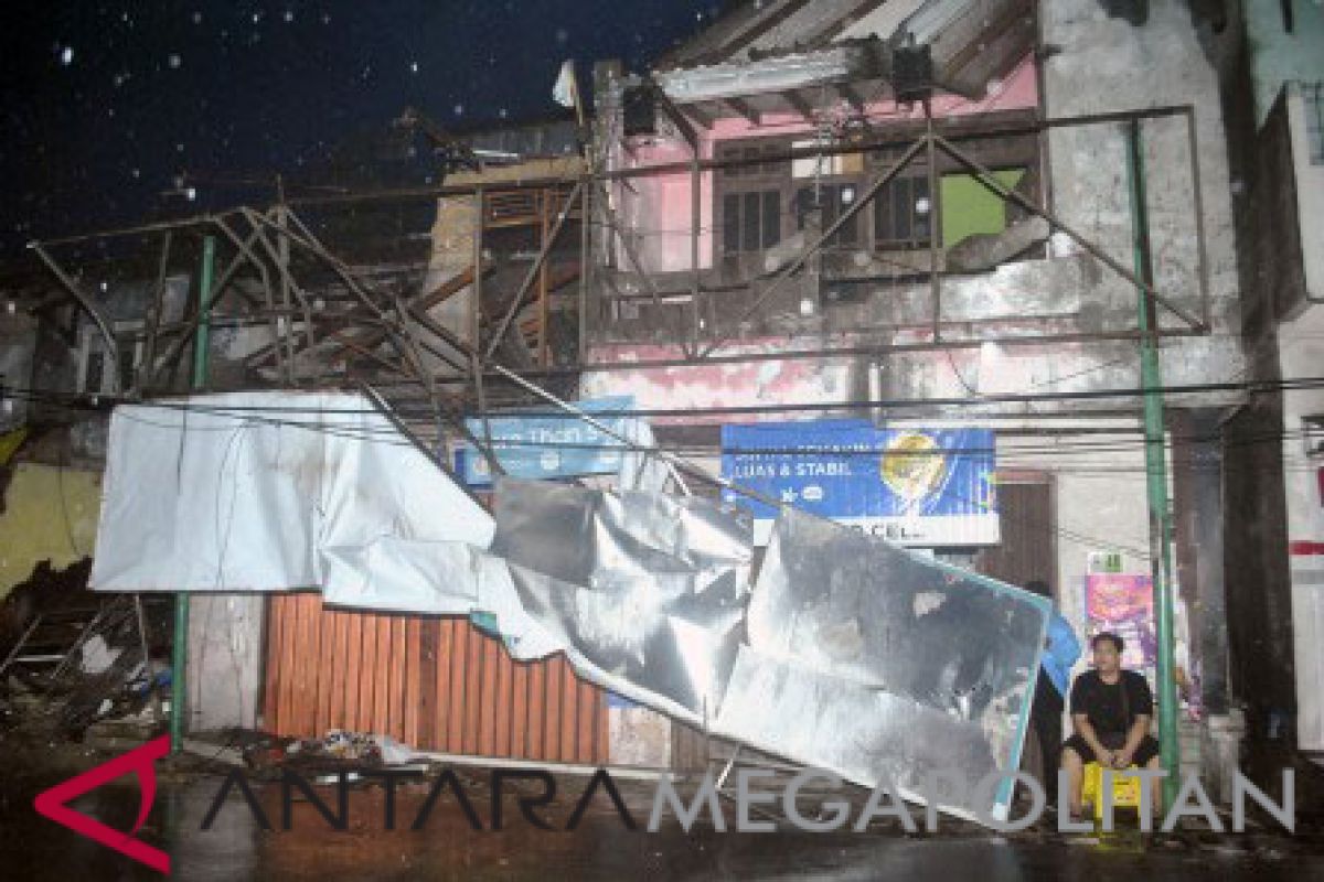 Ratusan rumah di Kota Bogor rusak akibat puting beliung