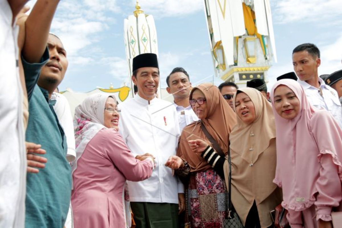 Jokowi promsies to increase village fund in 2019