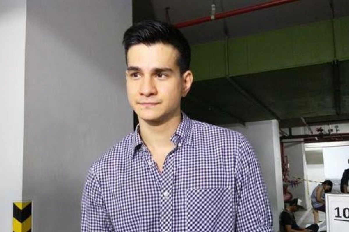 Polisi tangkap artis sinetron Steve Emmauel