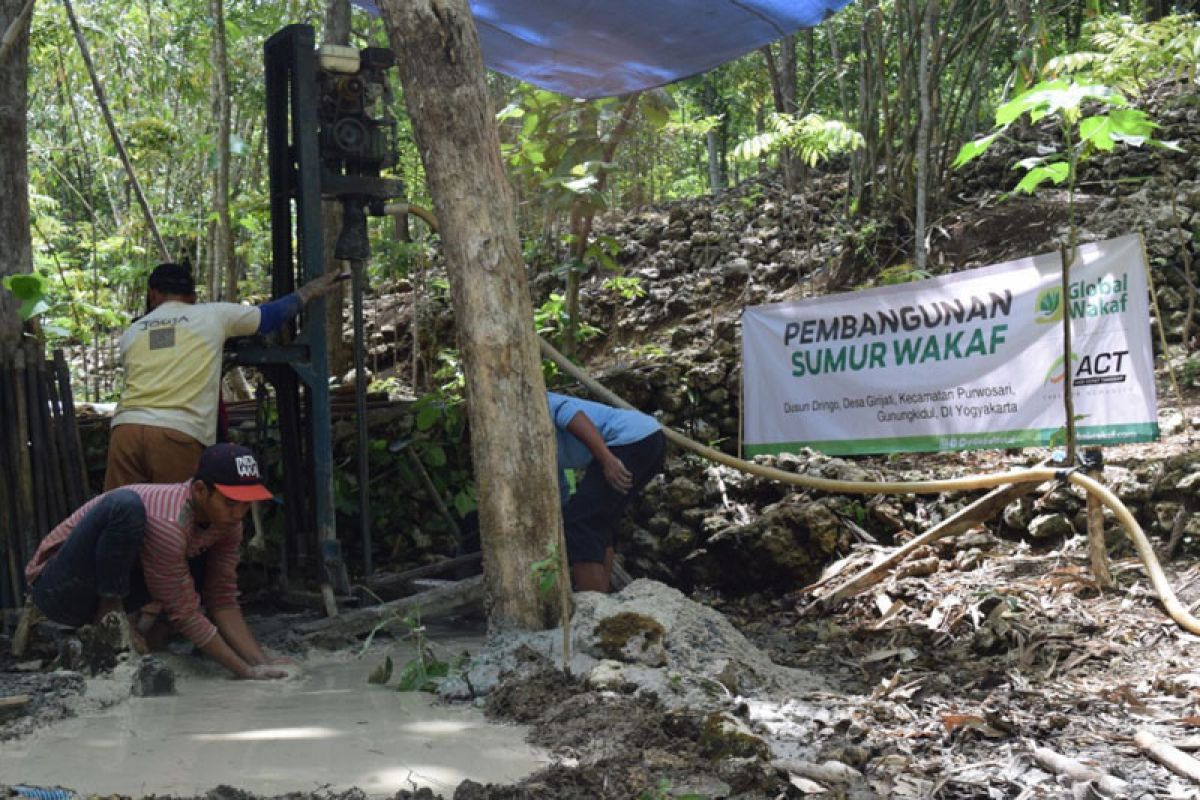 Sumur Wakaf  mengatasi krisis air bersih di Dusun Dringo Gunung Kidul