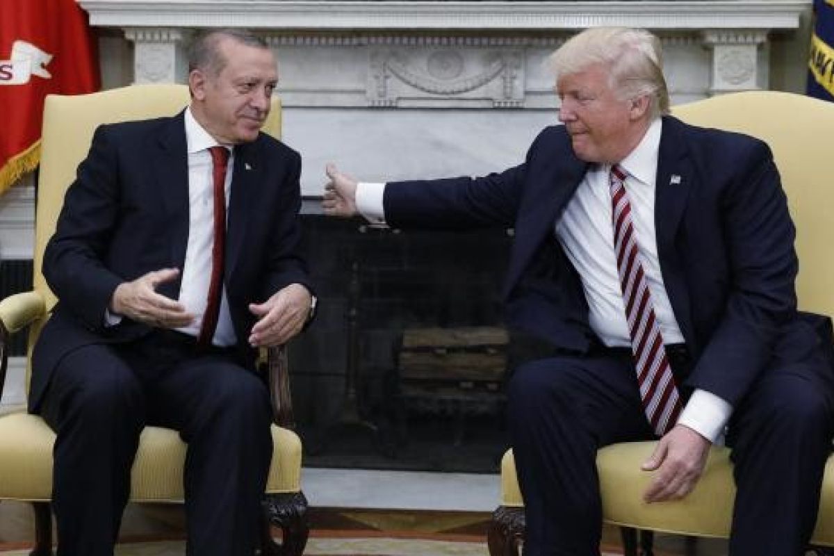 Trumph-Erdogan bahas penarikan tentara AS di Suriah