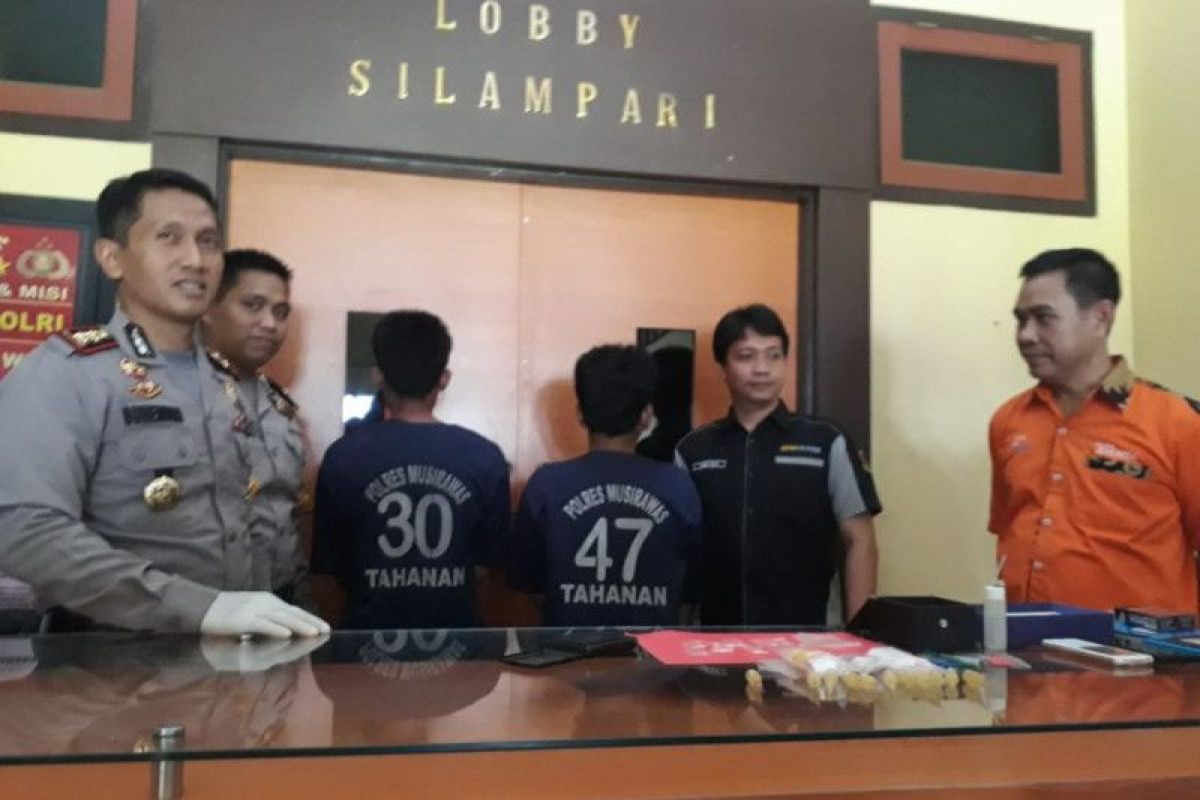 Polisi terkena peluru kawan saat kejar pelaku narkoba