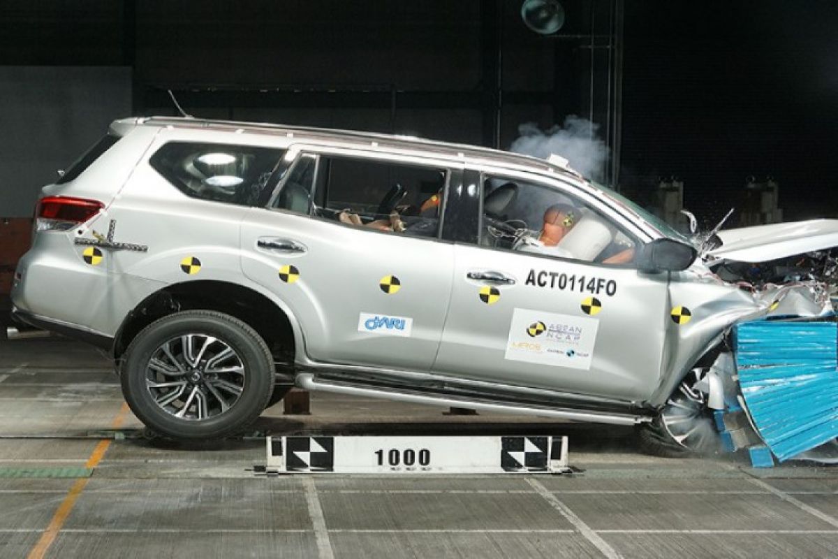 Nissan Terra sabet bintang lima pada uji tabrak ASEAN NCAP