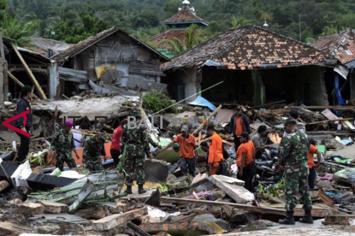 2.500 korban tsunami mengungsi di kantor gubernur Lampung