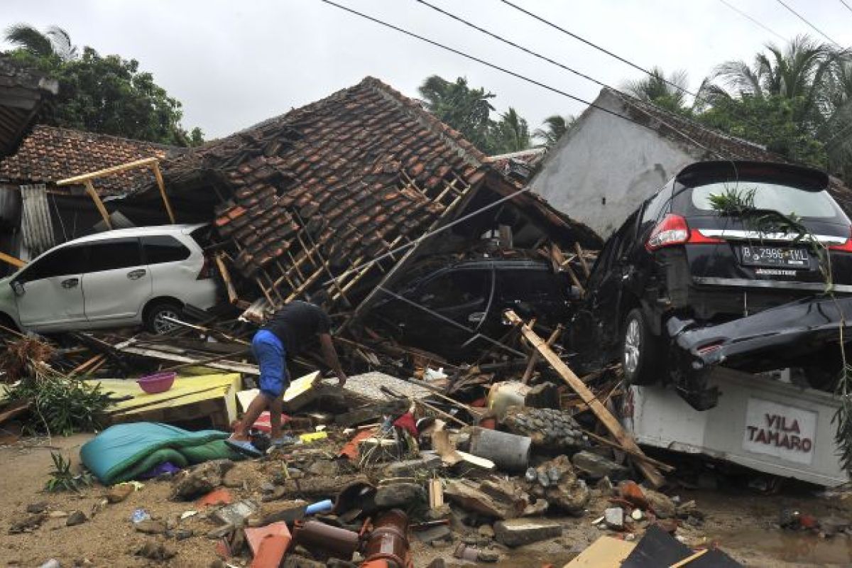 Cornelis sampaikan belasungkawa bagi korban tsunami